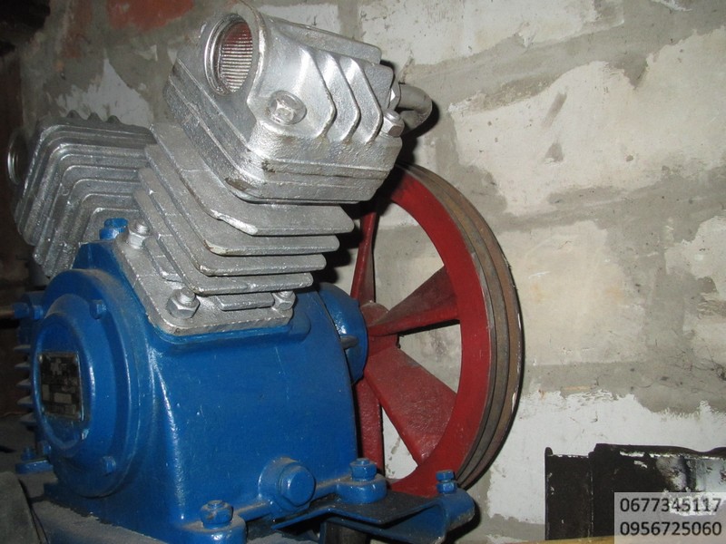 Компрессор поршневой ГП-0,15/10 модели 1136-В2 производства Бежецкого завода – позволяет создавать максимальное давление воздуха 10 кгс/см2, производительность 150 л/мин, мощность электродвигателя 1,5 кВт. 3000 об\мин.